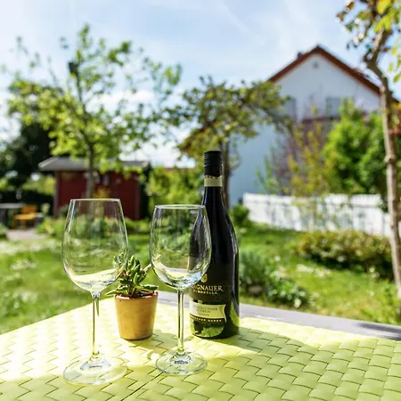 Bodenseenahe Ruhige Ferienoase Oberuhldingen