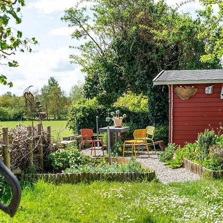 Bodenseenahe Ruhige Ferienoase Apartment *